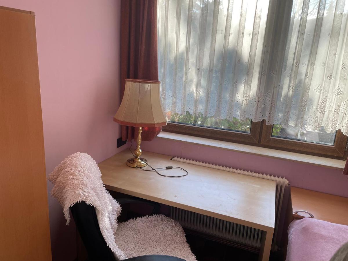Suburb Hostel 푸르커스도르프 외부 사진